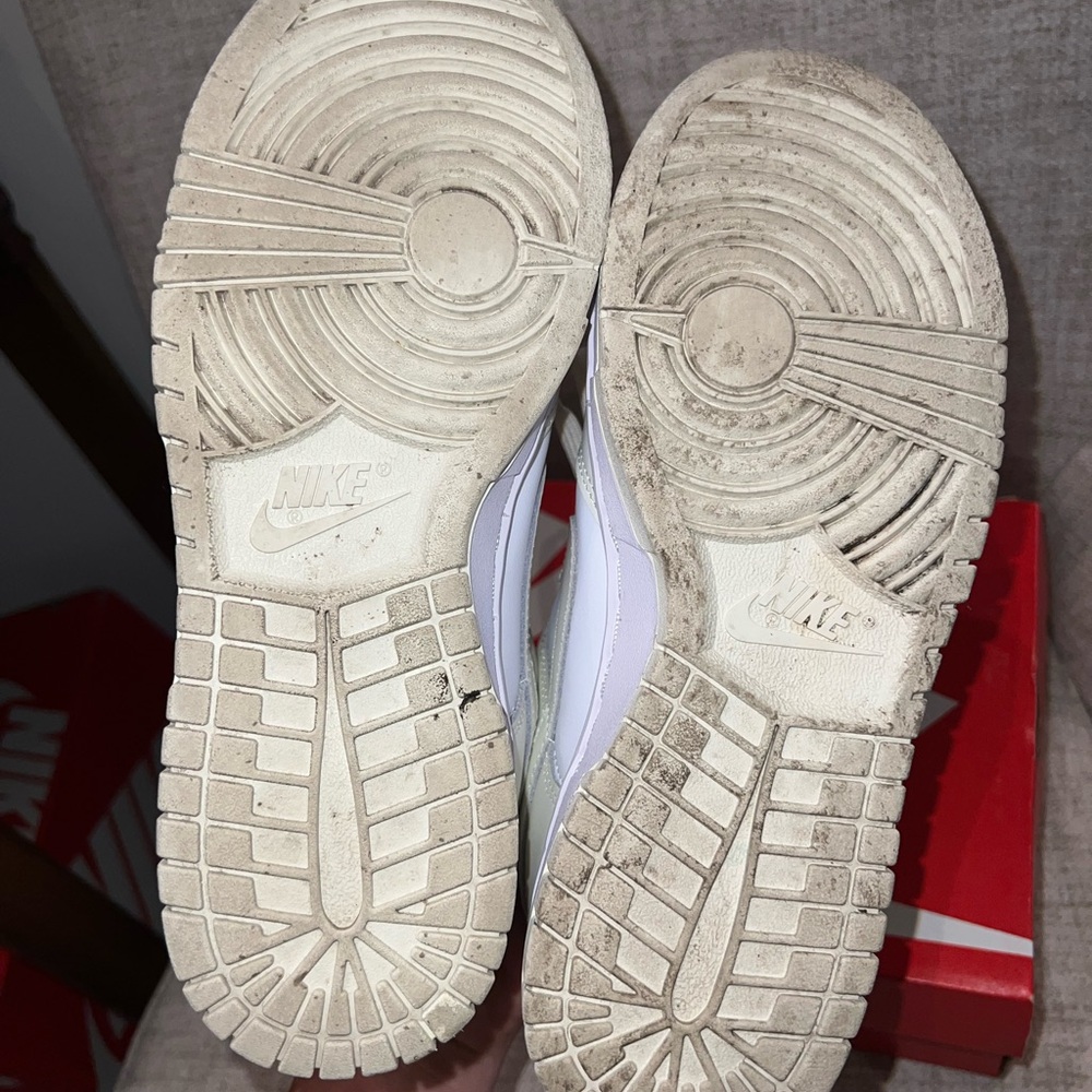 EUC Nike Low Dunks - Picture 3 of 7